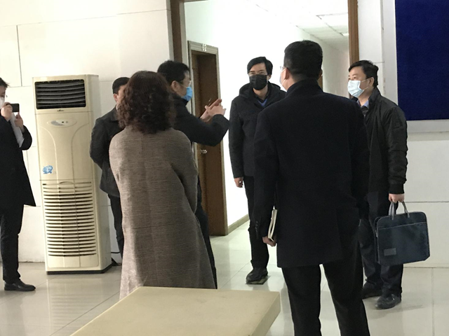 無(wú)錫市工信局副局長(cháng)左保春一行走訪(fǎng)督導復工復產(chǎn)(圖2)